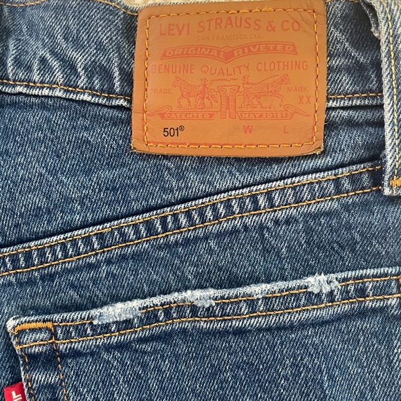 ☀️👖 Levi’s 501 Medium Wash High Rise Cutoff Denim Shorts - 25 👖☀️ - Picture 9 of 14